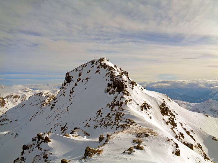 das Hochkreuz vom Gratübergang zum Schwarzwandkogel, links die Nordflanke, ...