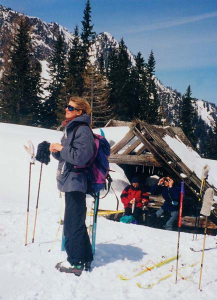 sehr junge Ulli vor der Zettlerhütte