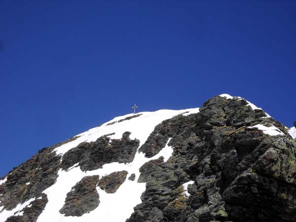 die letzten Felsen vor dem Gipfelkreuz