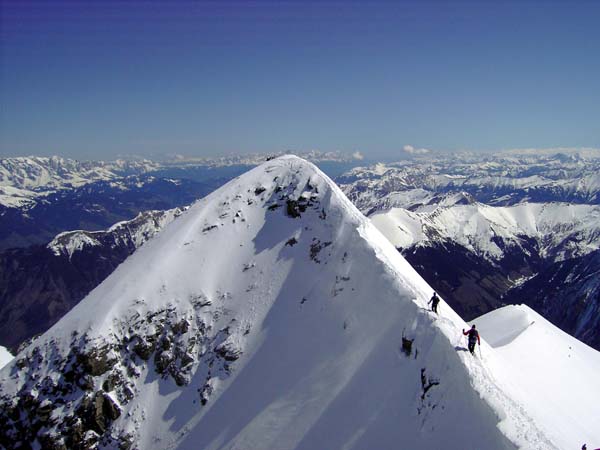 die letzten Meter zum Zwingkopf mit dem Schidepot