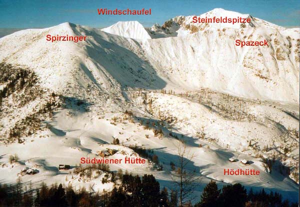 Blick aus der steilen NW-Flanke des Hengst, einer schönen Abfahrtsvariante zur Südwiener Hütte