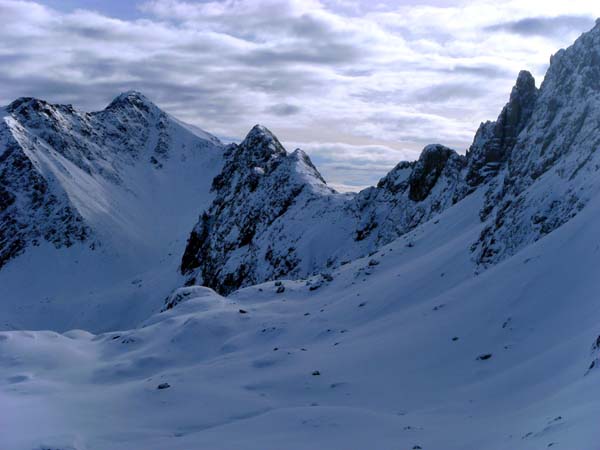 Blick vom Weitenstall auf das formschöne Wildkarl