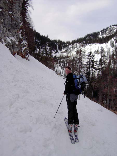 ... über die wir bald darauf das Almgatterl am Plateaurand des Kuhschneeberg erreichen