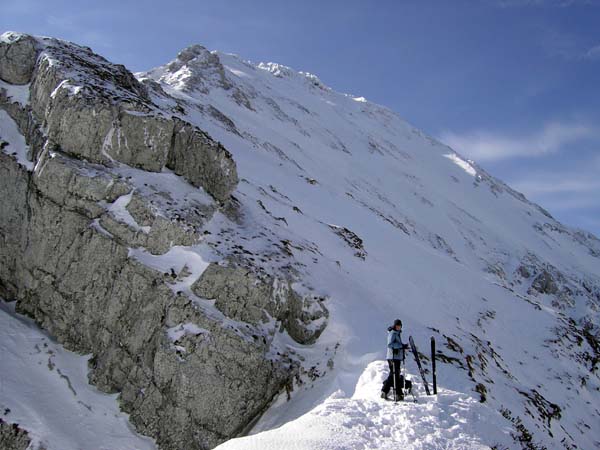 auf der Laglmauer, dahinter der Nordgrat zum Scheiblingstein