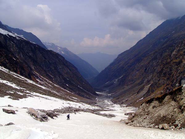 die letzten Schneezungen überm Talschluss