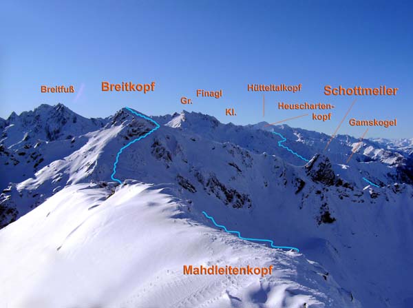 die Abfahrt vom Breitkopf aus NO - rechts hinten versteckt sich ein weiterer Oberpinzgauer Leckerbissen