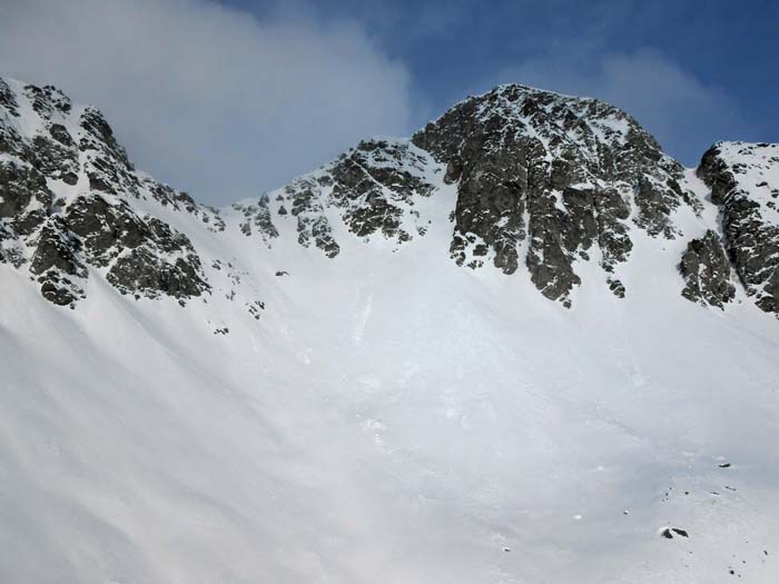 zum Greifen nahe die Jägerscharte und das Almerhorn