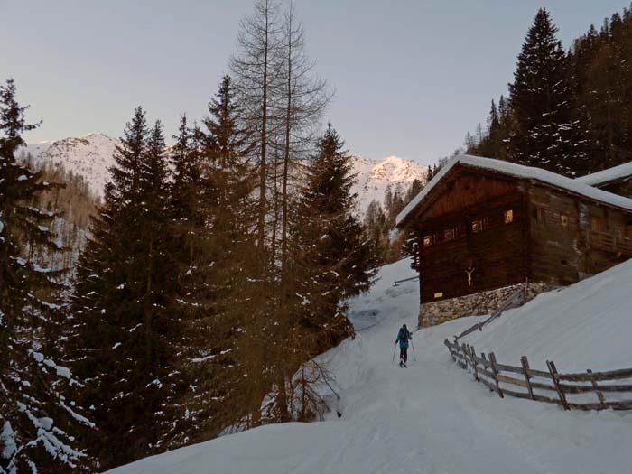 bei der Galleralm rückt der Thurntalerkamm ins Bild, das Marchkinkele versteckt sich noch weiter rechts hinten