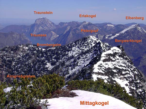 im N der Rest des Schrottkammes und das äußere Salzkammergut