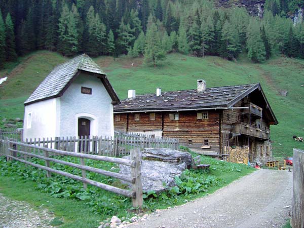 das Rauriser Tauernhaus - urkundlich erwähnt bereits vor einem halben Jahrtausend