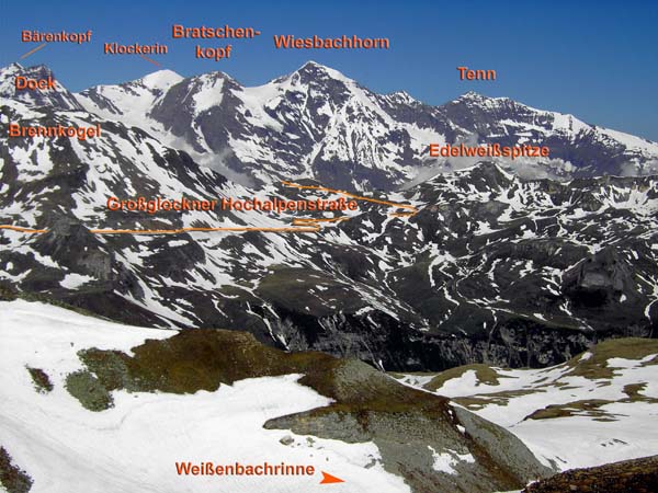 kurz vor Erreichen des Hauptkammes steigen wir links hinaus zu P. 2678; das gewaltige Panorama der nördl. Glocknergruppe wird allerdings vom gedämpften Verkehrslärm der Glocknerstraße untermalt