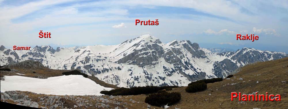 im SW das mächtige Prutaš-Massiv, welches den Durmitor-Westflügel bildet