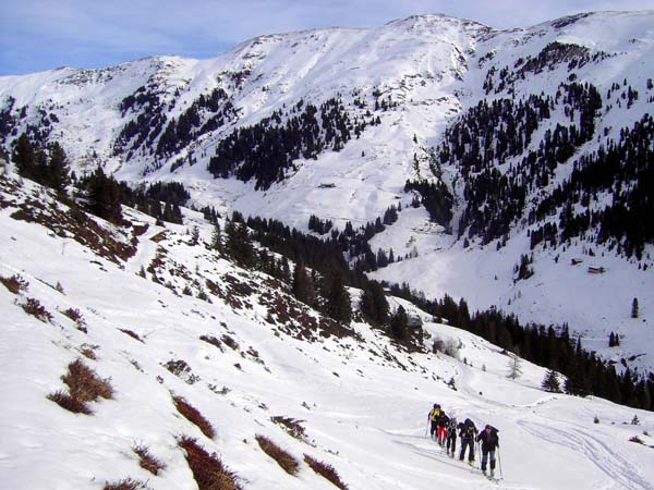 die Karawane über der Putzalm; Blick gegen ONO (Laubkogel)