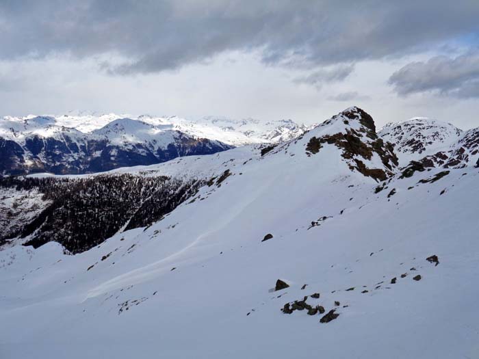 im Norden die Goldberggruppe überm Mölltal