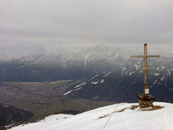 ... auf dem Kleinen Schöberl, 2345 m; das Wetter wird immer schlechter