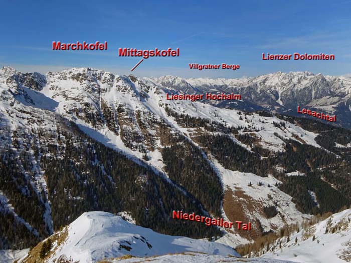 der Mittagskofel ist der meistbesuchte Schiberg über dem Niedergailer Tal, obwohl sich hier 2013 ein folgenschweres Lawinenunglück ereignete
