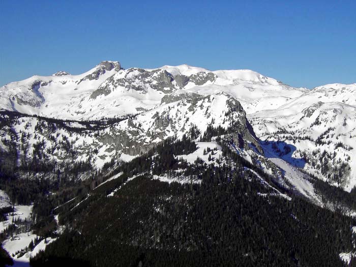 hinterm markanten Buchbergkogel verborgen die beliebte Häuselalm, links Sonnschienalm und Ebenstein