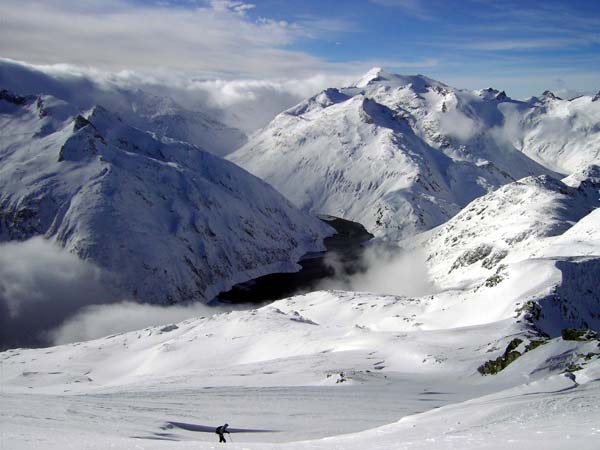 Abfahrt Weinschnabel SW-Flanke, Kölnbreinsperre und Ankogel