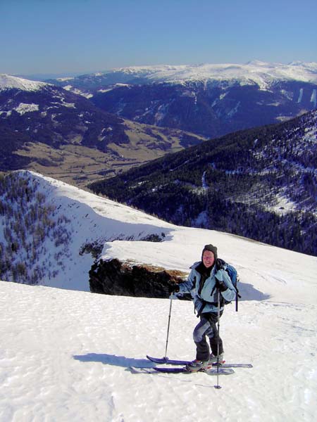 Blick gegen OSO auf Stampatzspitz und Rennweg