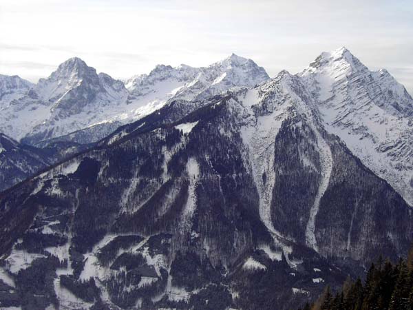 im W die Prielgruppe von der Spitzmauer (links) bis zum Kleinen Priel