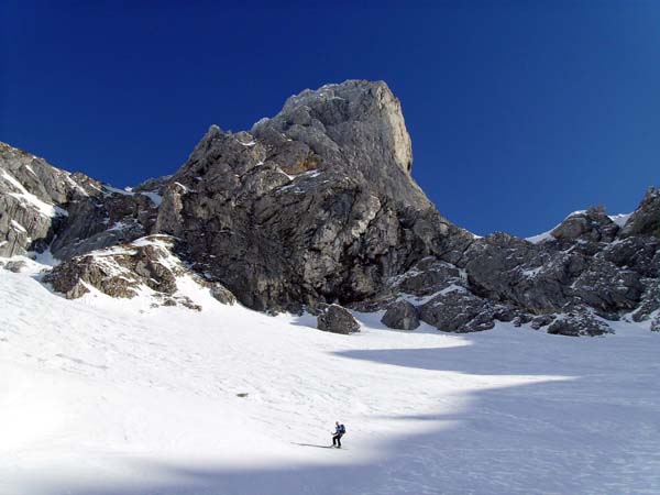 oberstes Langkar gegen O (Sturzhahn, rechts das Steirertor von der Rückseite)