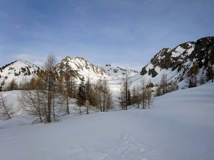 ... und betreten das lange Hochtal, ...